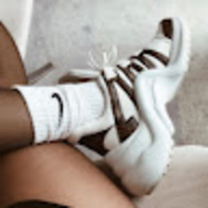 Meet your Posher, Eva